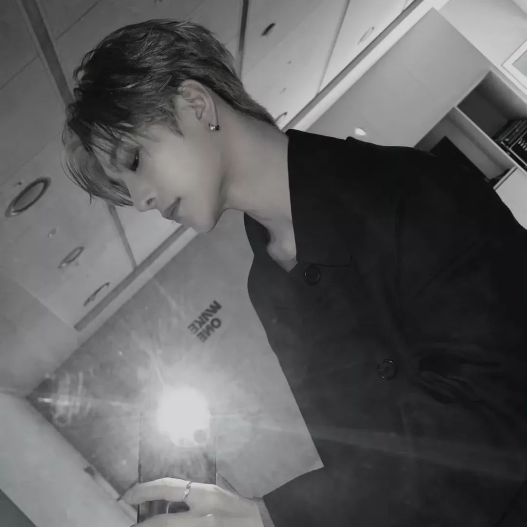 Latest photo of He Xinlong (ALPHA DRIVE ONE)