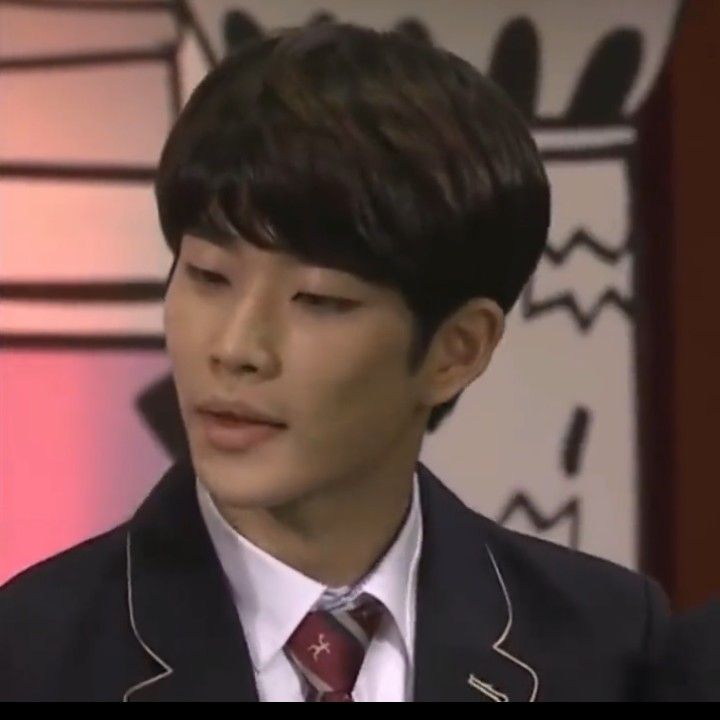 Latest photo of MJ (ASTRO)