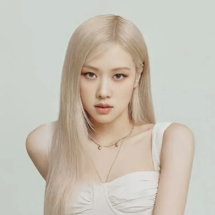 Hot post catching attention from 리사 (BLACKPINK)'s fandom