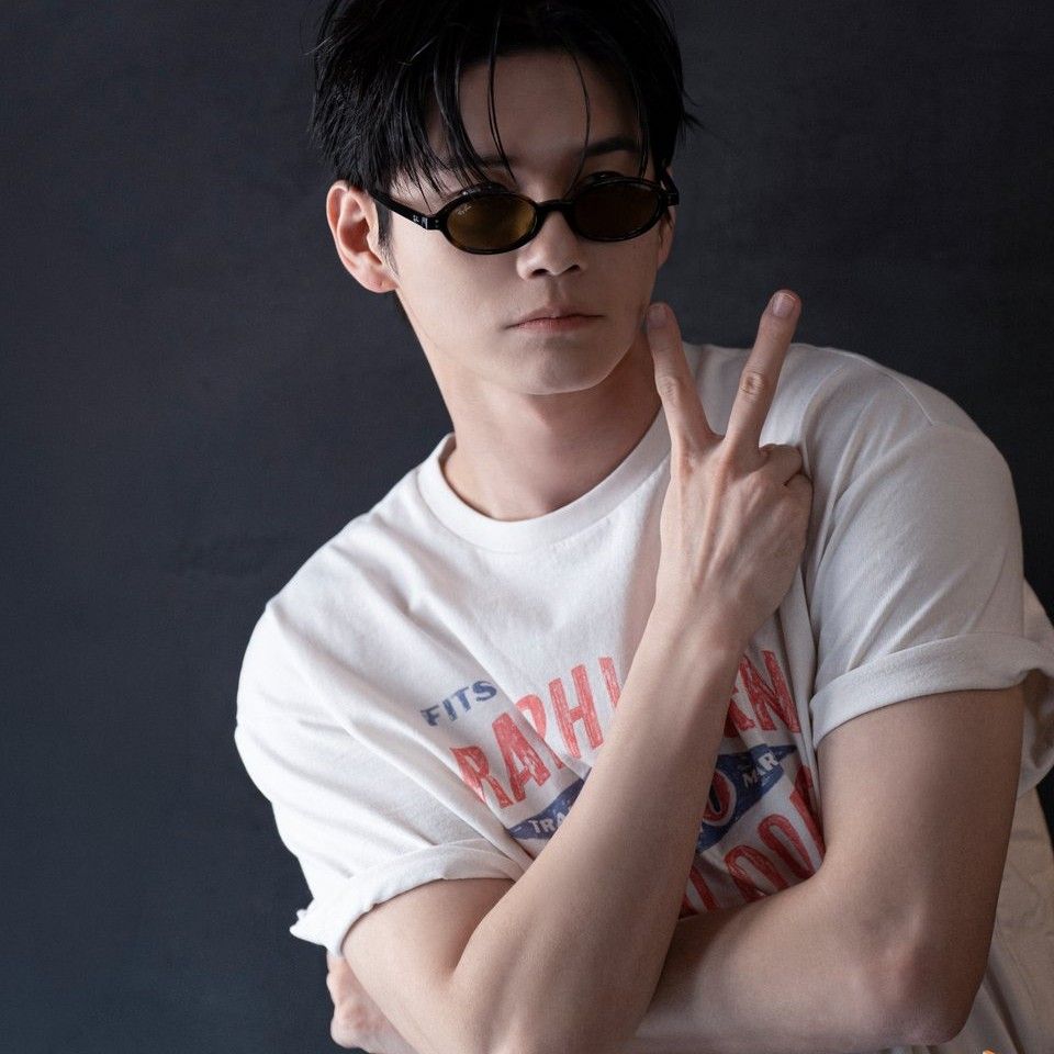 옹성우 최근 활동샷