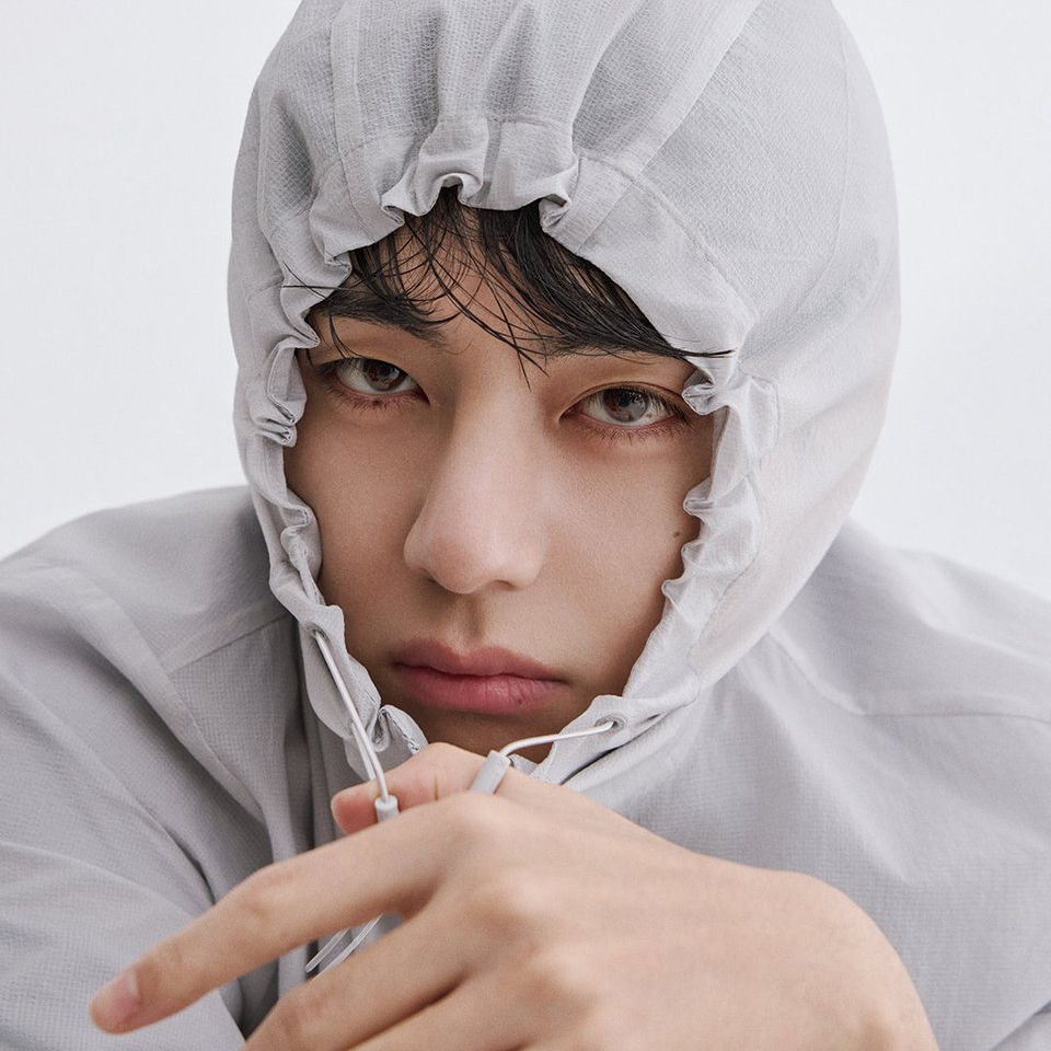 뷔 (방탄소년단) 최근 활동샷