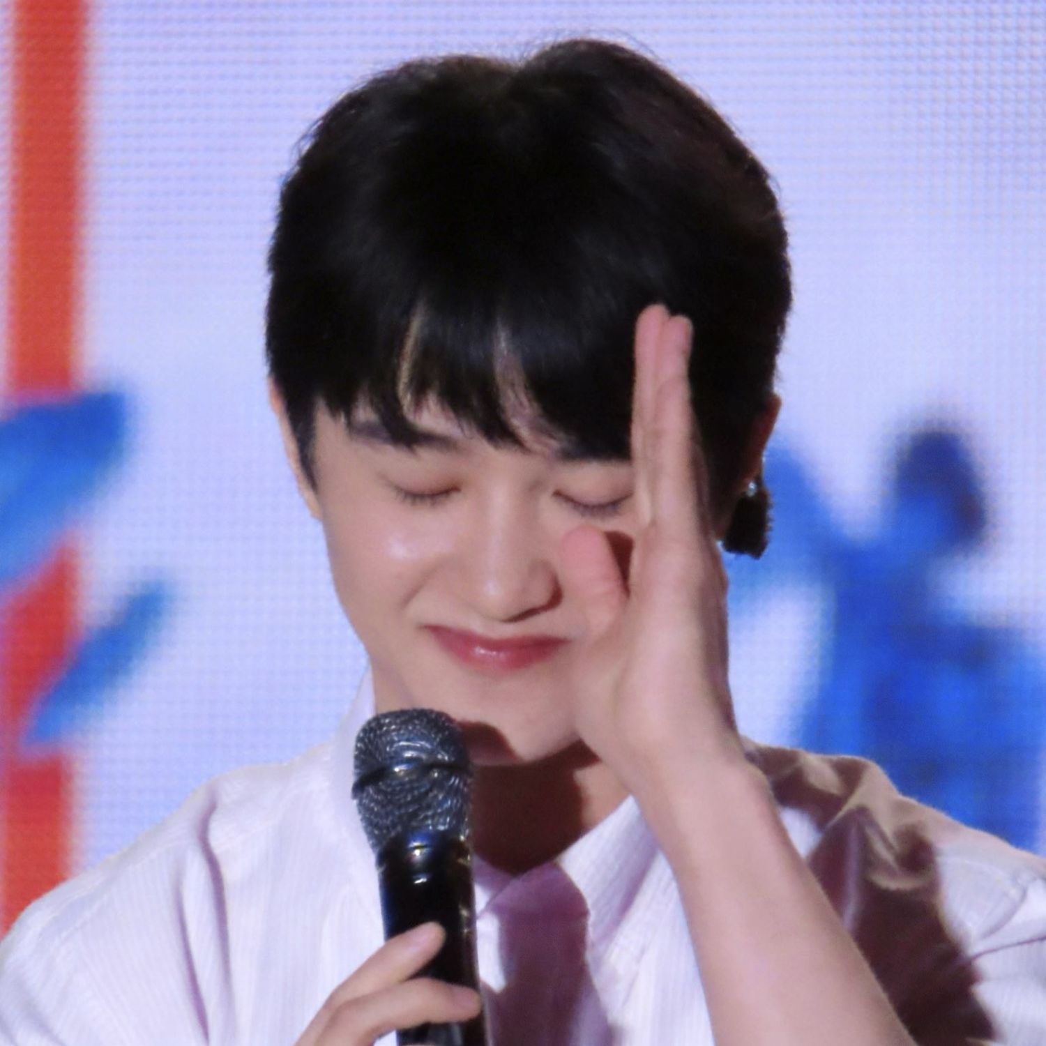 D.O. (EXO)粉絲拍下的瞬間