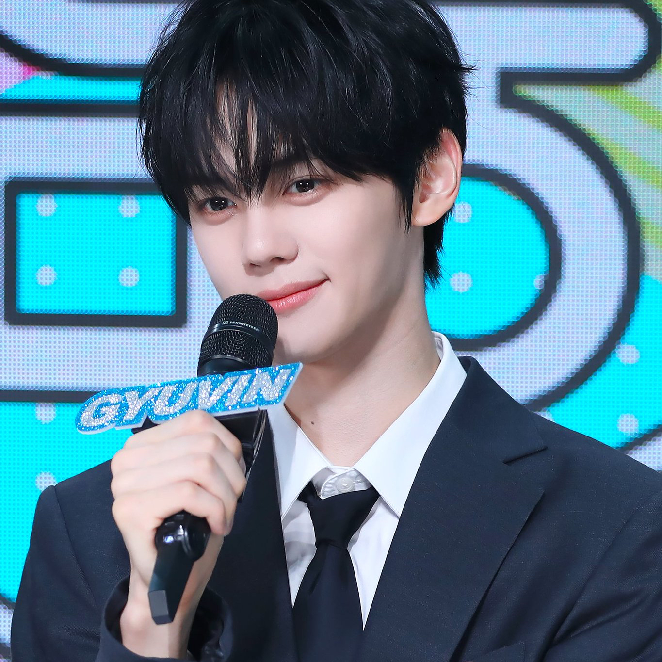 Latest photo of Kim Gyuvin