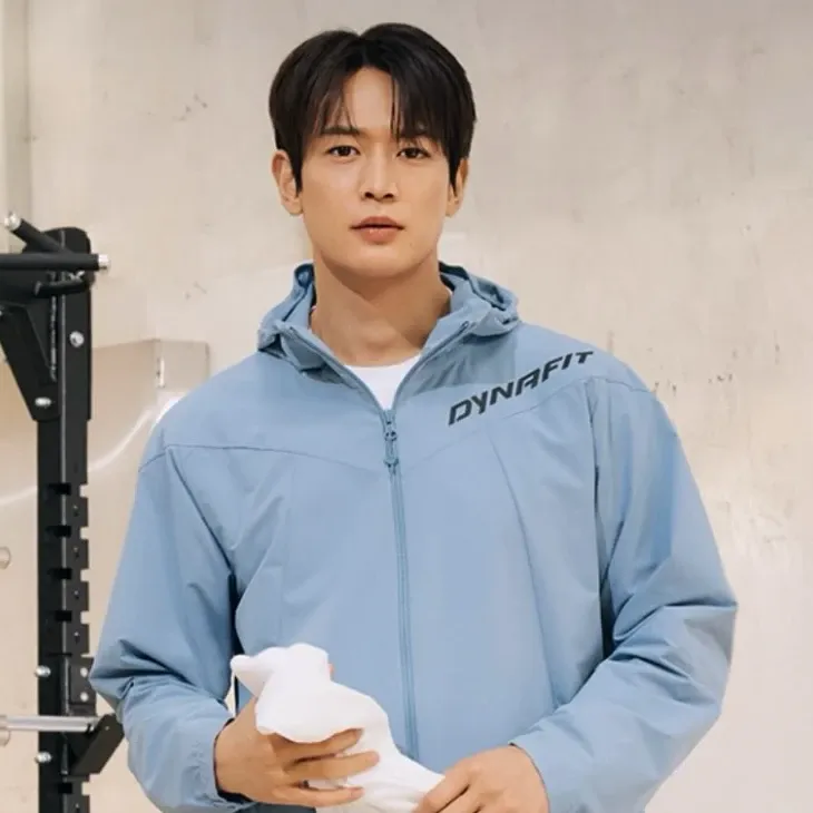 Foto terbaru Minho (SHINee)