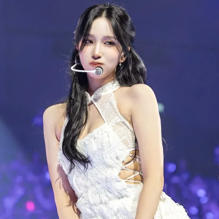 Mina (TWICE)的最新照片