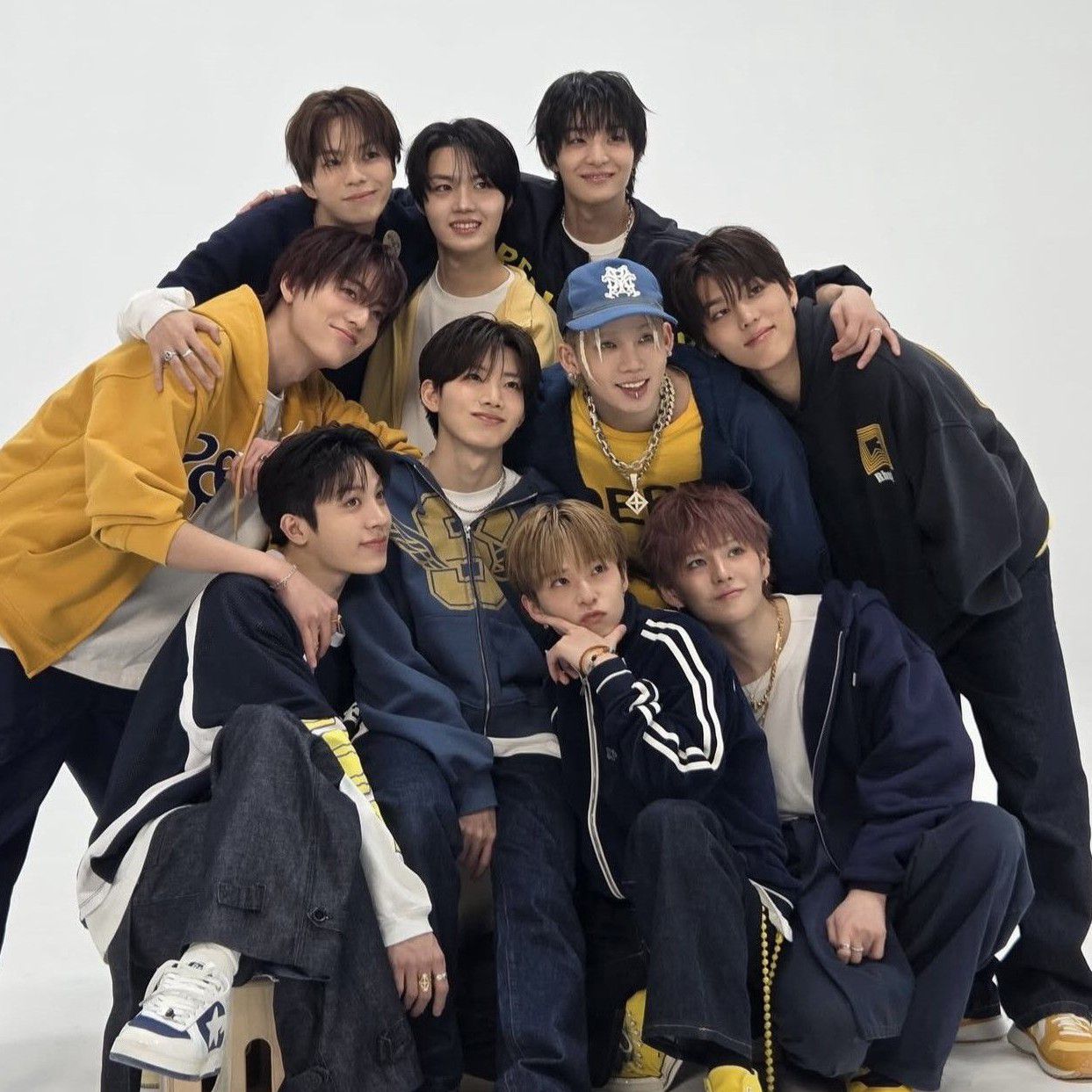 TREASUREの最近の活動写真