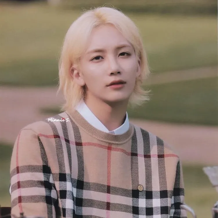 Behind-the-scenes cut of Jeonghan (SEVENTEEN)