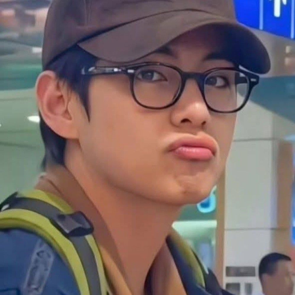 뷔 (방탄소년단)의 비하인드 컷