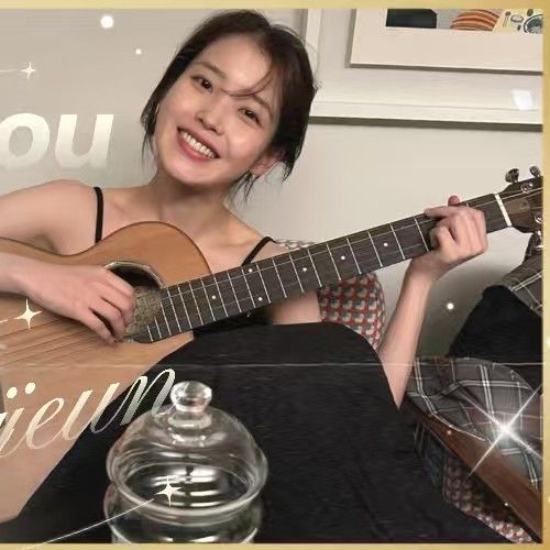 IUの最近の活動写真