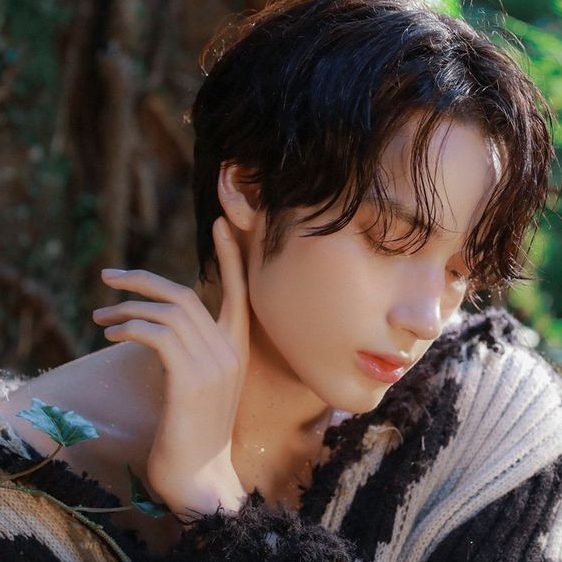 휴닝카이 (투모로우바이투게더)의 최신 사진