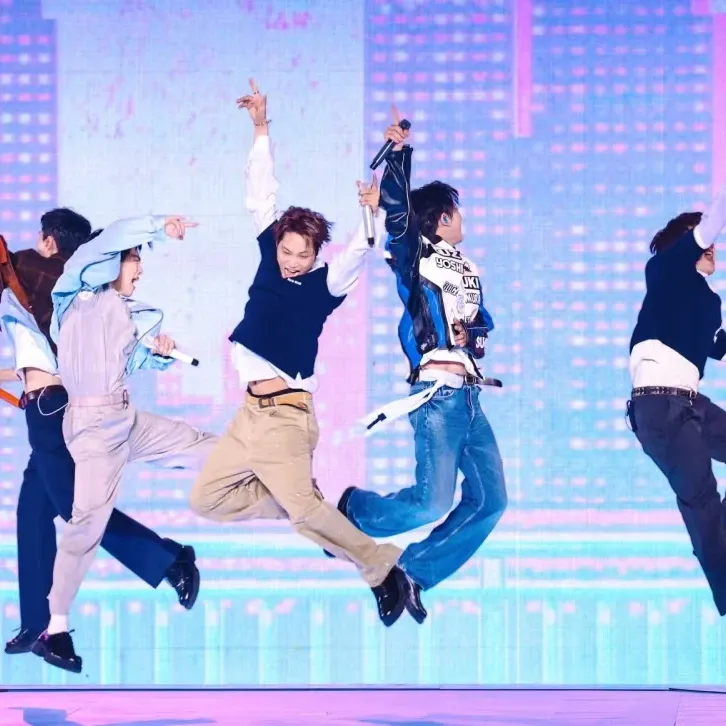 Potret di balik layar EXO