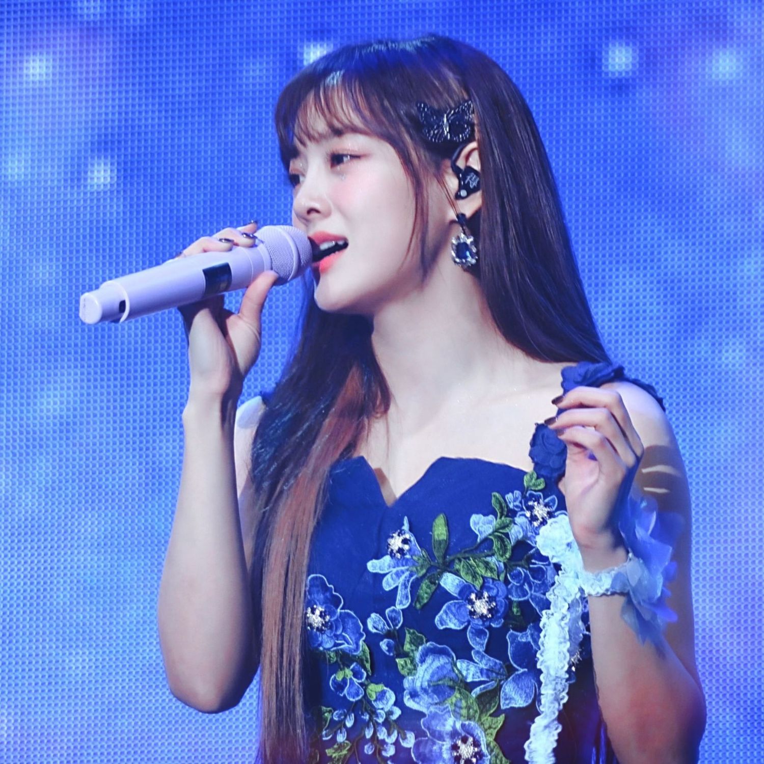 Behind-the-scenes cut of Sejeong