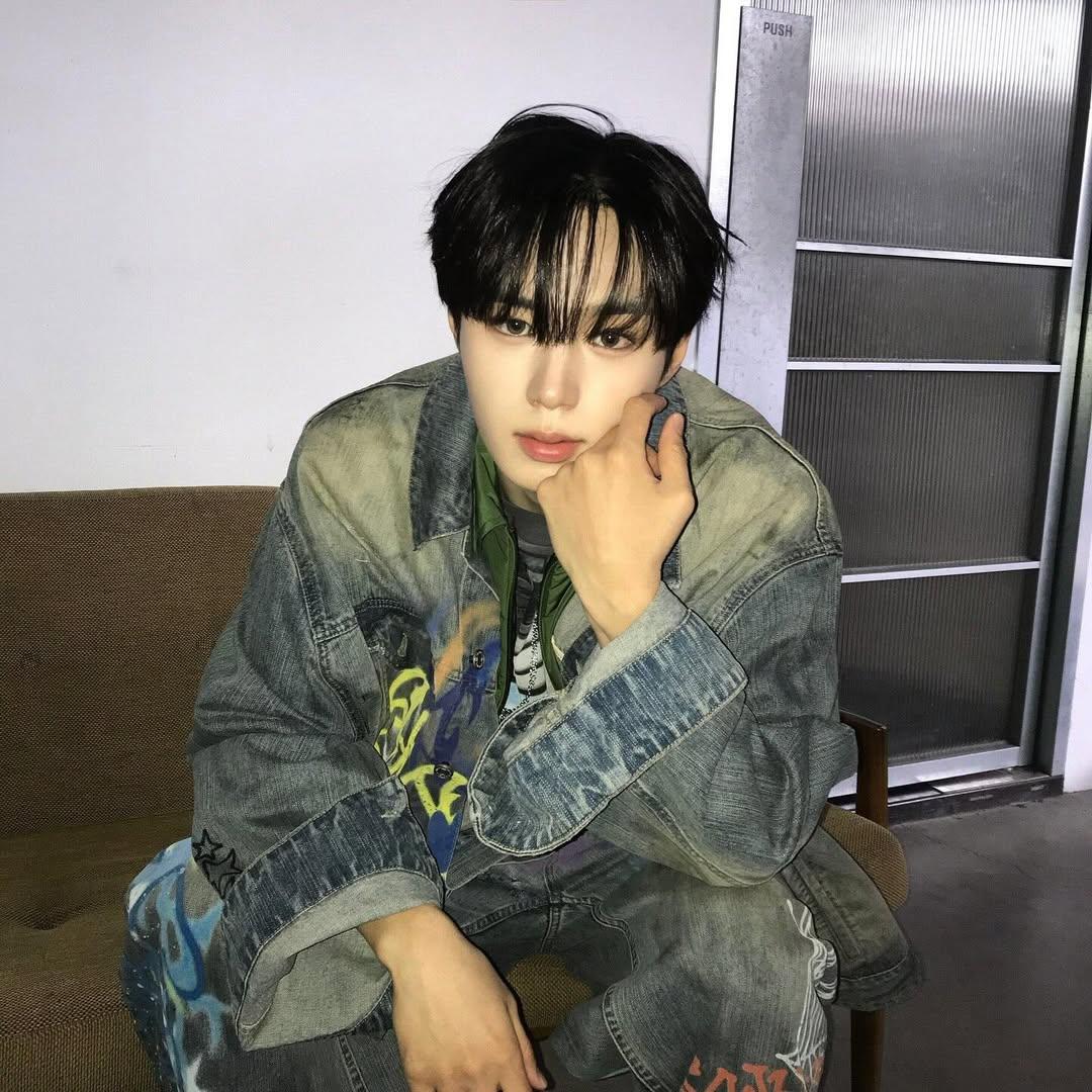 Recent activity shot of Kim Junseo (ALPHA DRIVE ONE)