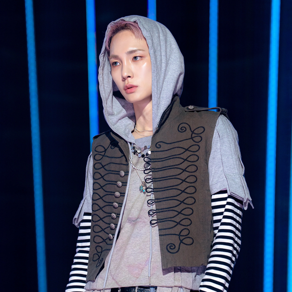 Shining profile picture of SHINee on today's Choeaedol