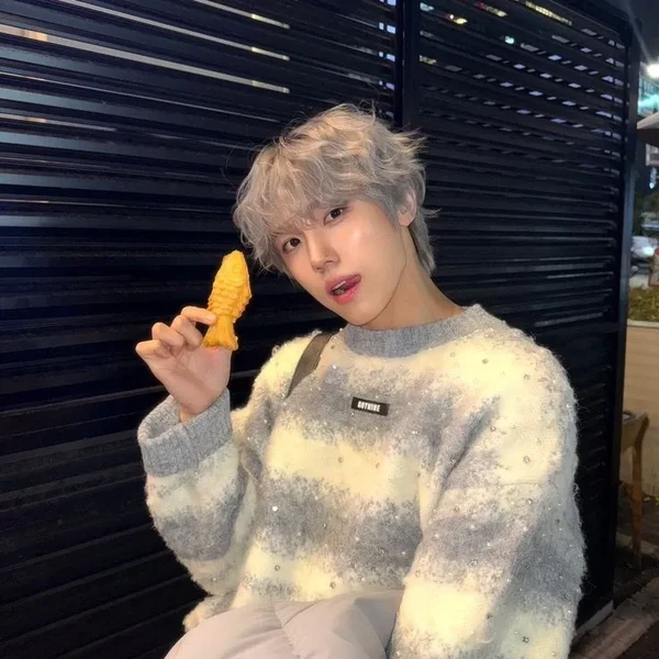 Popular profile picture of CRAVITY loved by fans