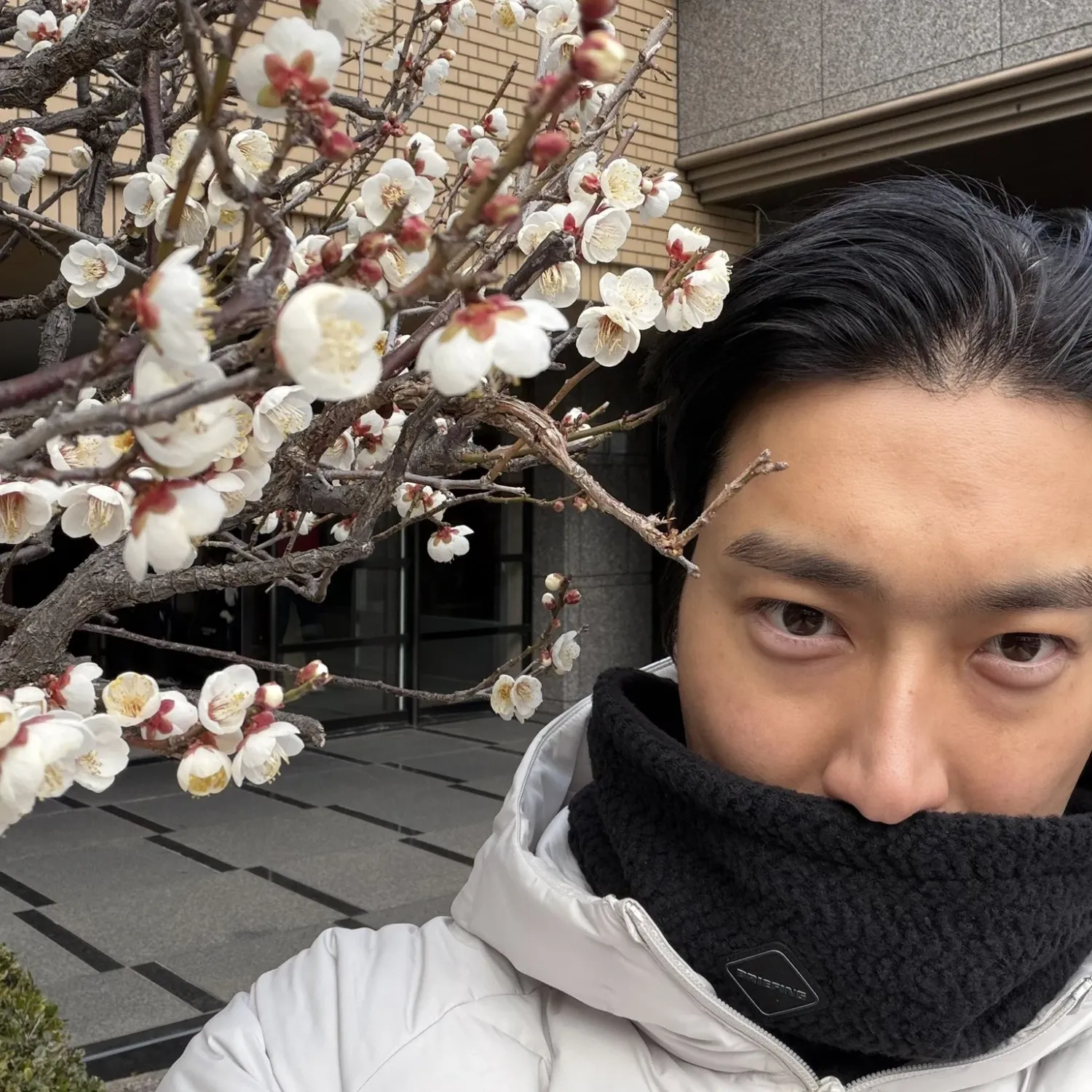 Behind-the-scenes cut of Siwon (Super Junior)