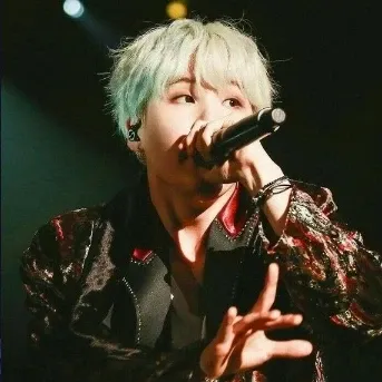 Latest photo of SUGA (BTS)