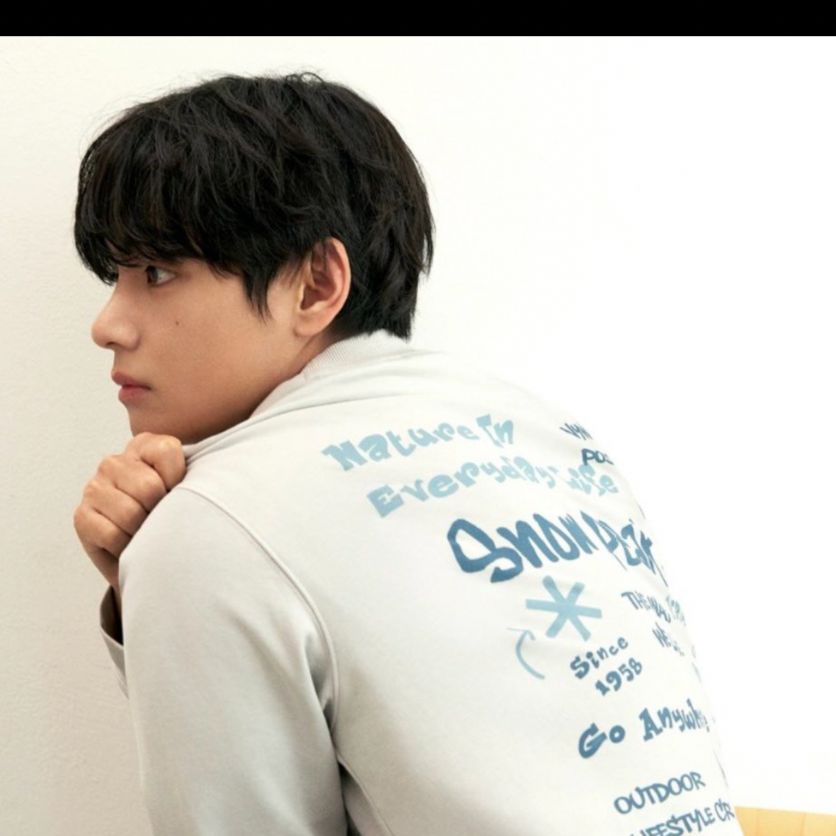 Foto aktivitas terbaru V (BTS)