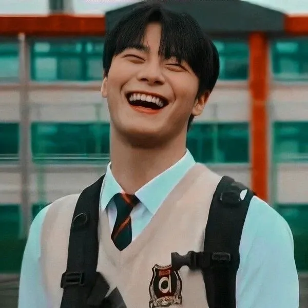 Behind-the-scenes cut of Moonbin (ASTRO)