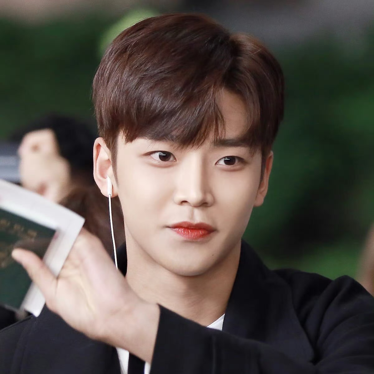 A moment captured by Rowoon's fan