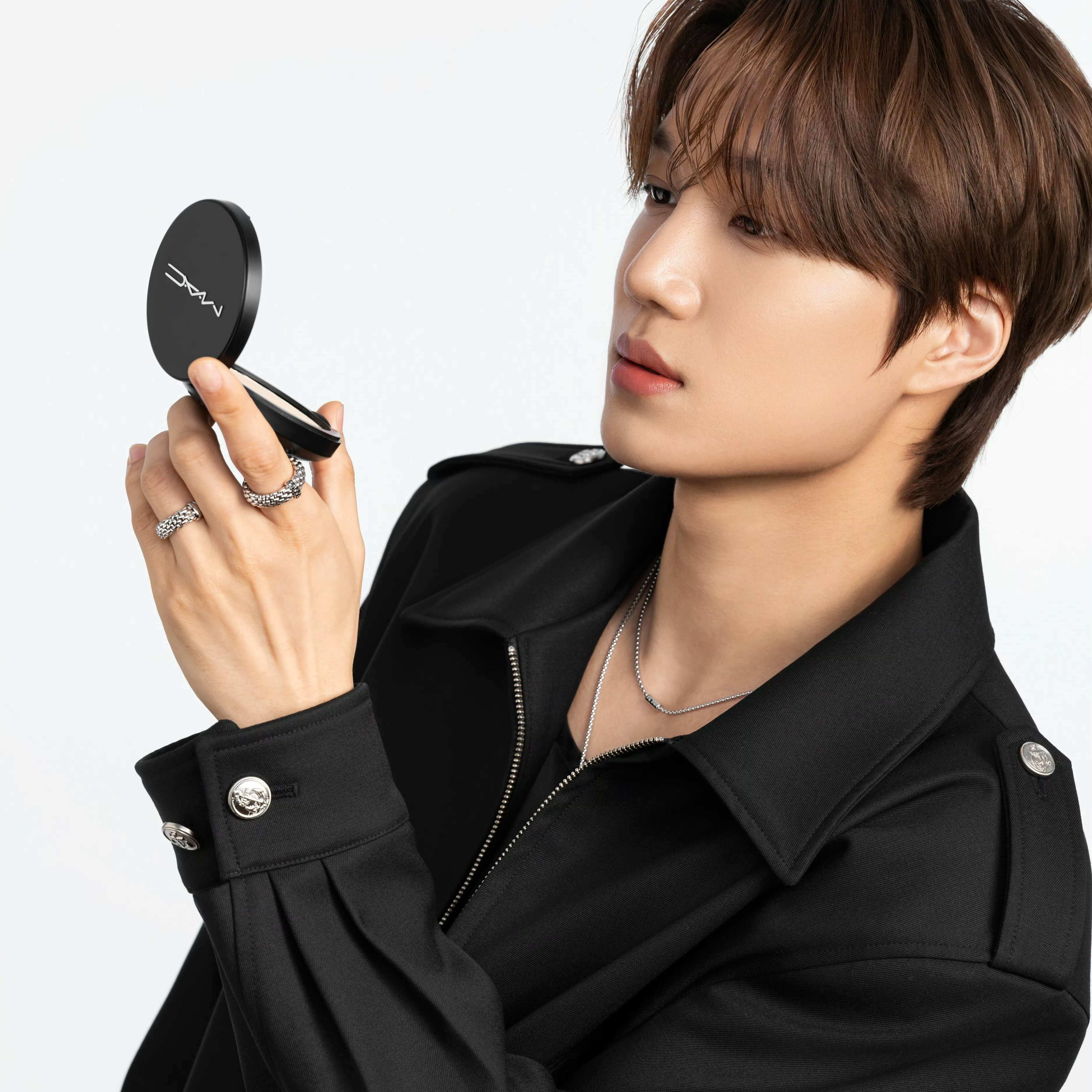 Foto aktivitas terbaru Kai (EXO)