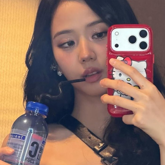 ジス (BLACKPINK)の最新写真