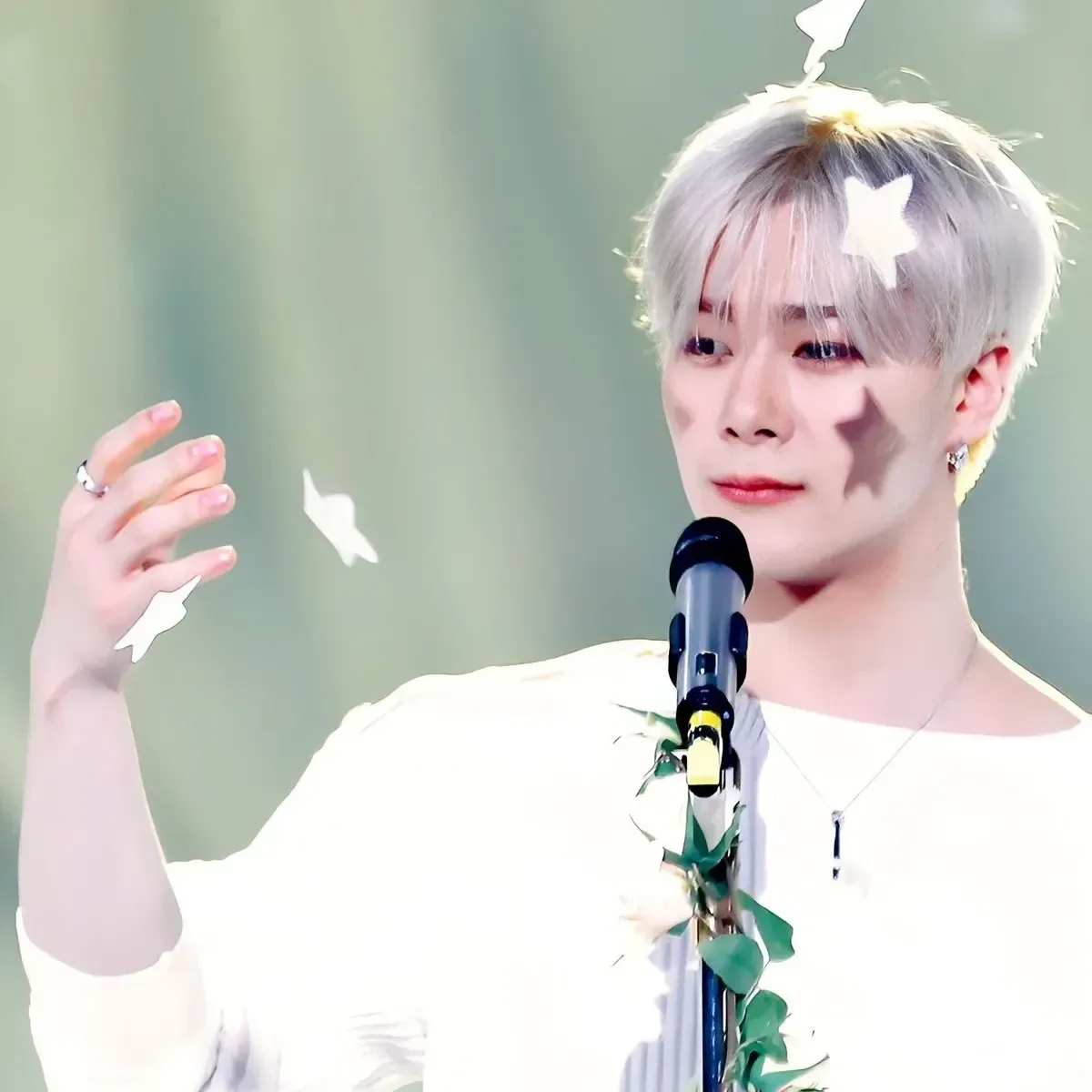 Latest photo of Moonbin (ASTRO)