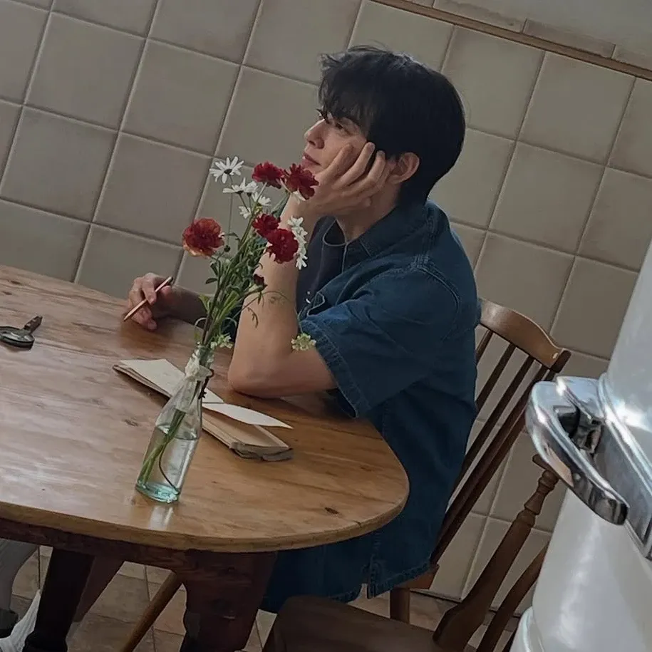 Recent activity shot of Eunwoo (ASTRO)