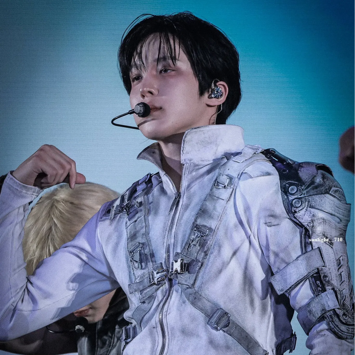 Behind-the-scenes cut of Yunho (ATEEZ)