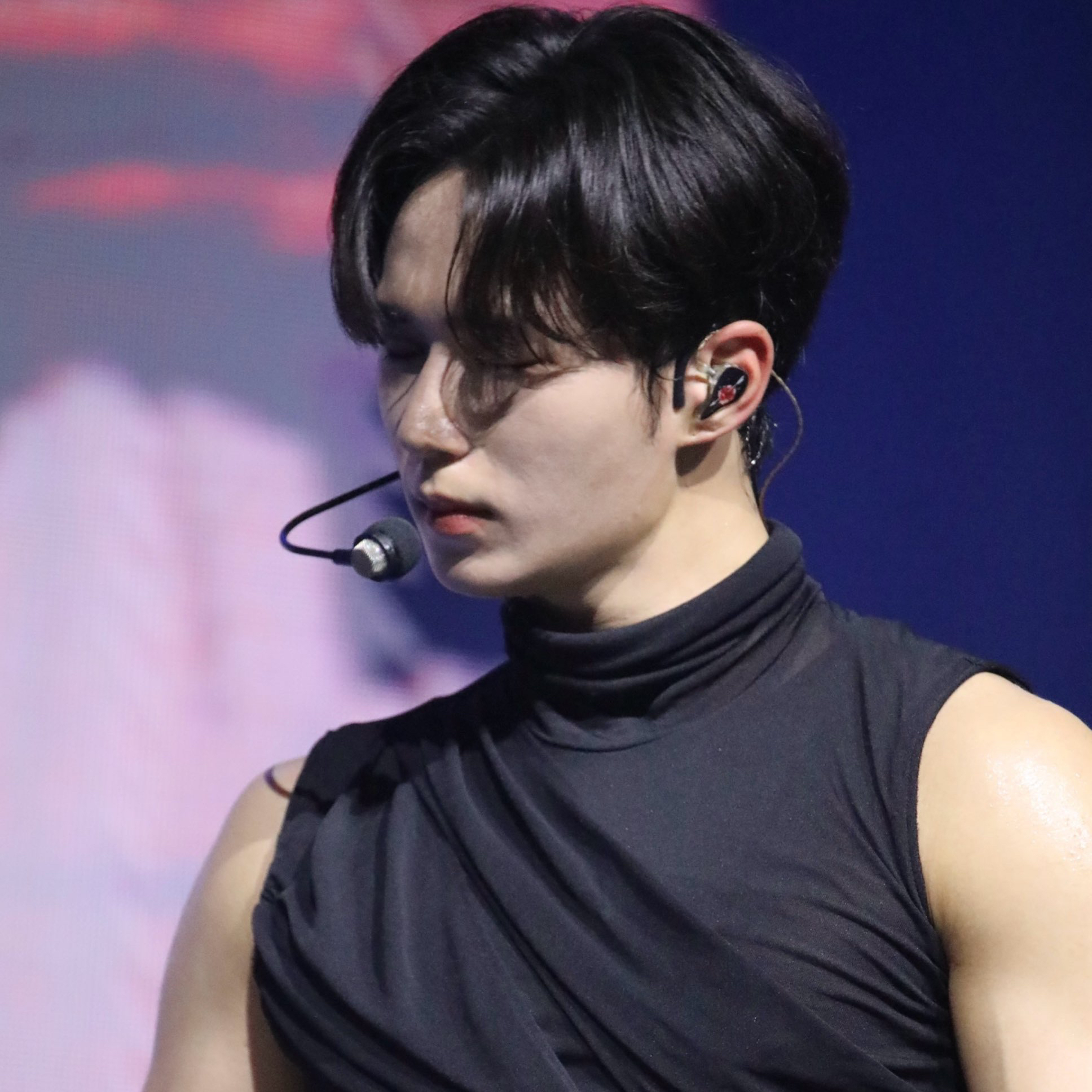 Behind-the-scenes cut of Kim Junseo (ALPHA DRIVE ONE)