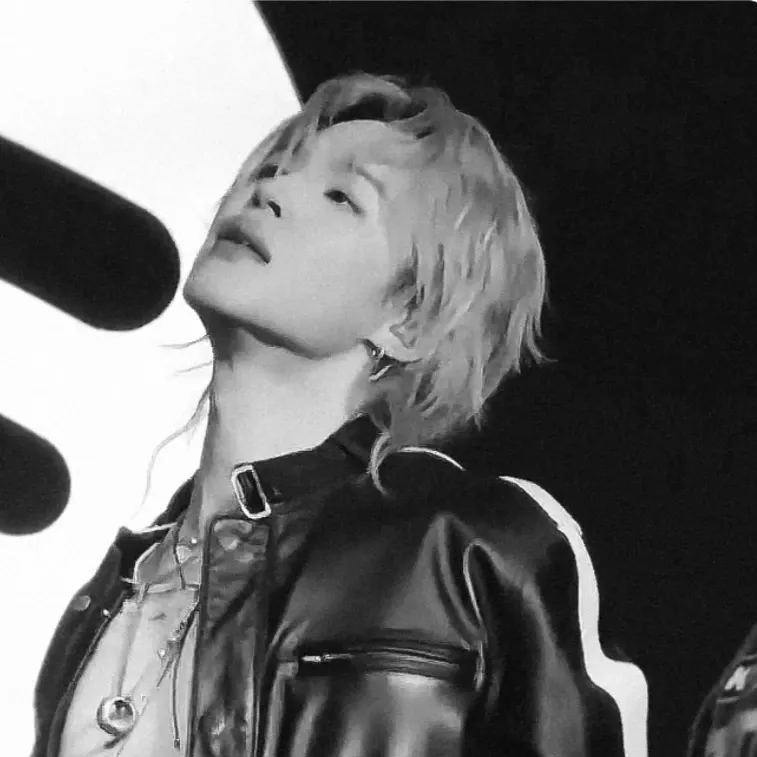 智旻 (防彈少年團)的最新活動照片