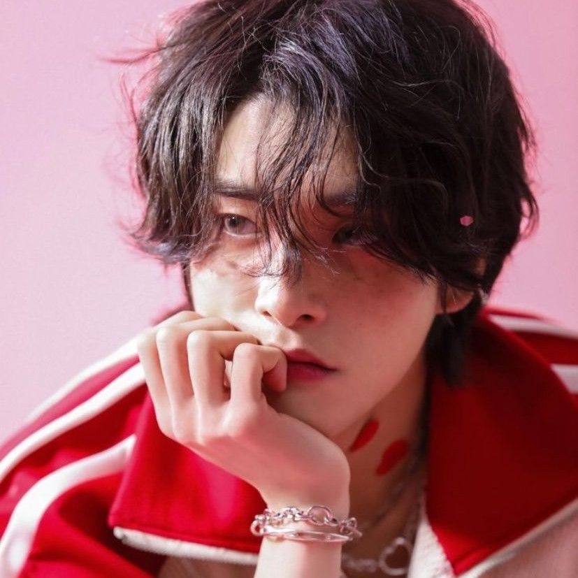 Recent activity shot of Jake (ENHYPEN)