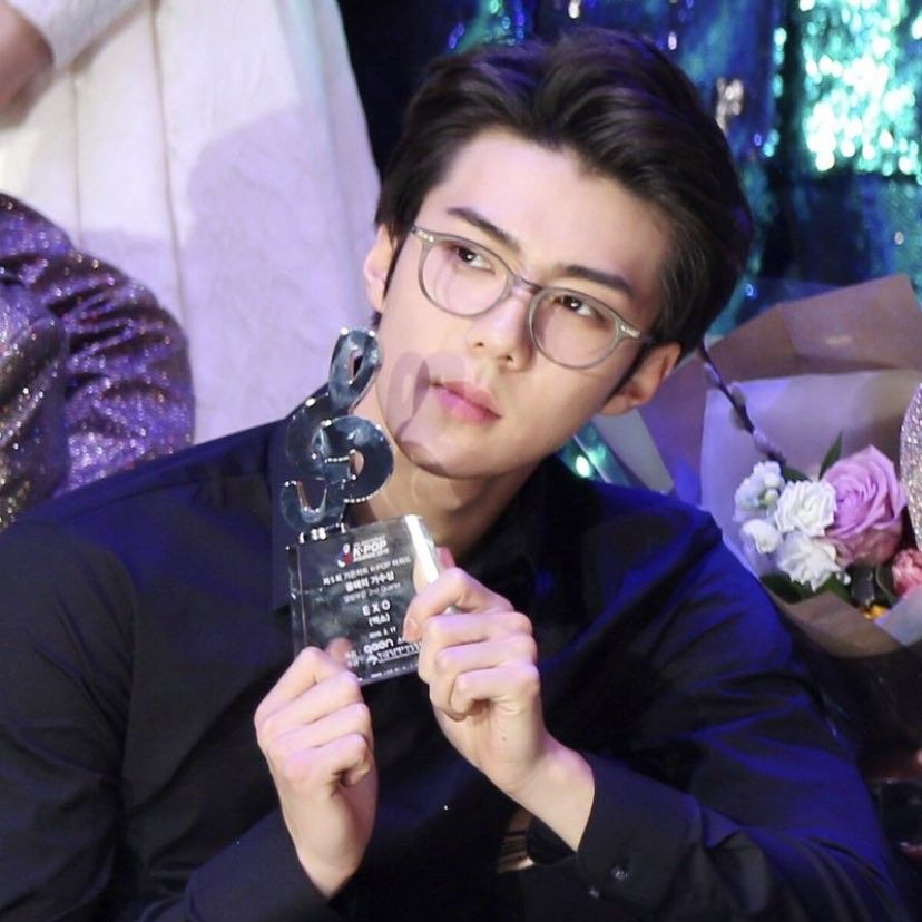 세훈 (EXO)의 비하인드 컷