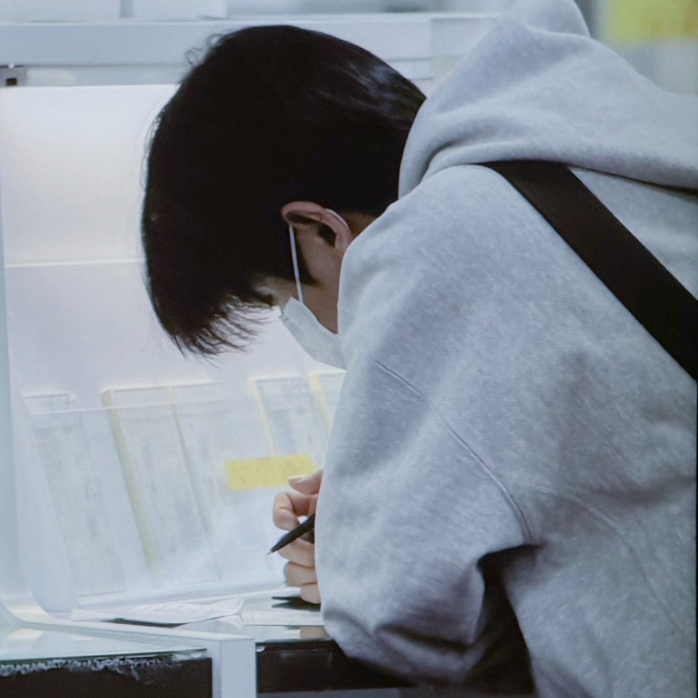 백현 (EXO) 최근 활동샷