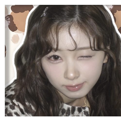 A moment captured by Miihi (NiziU)'s fan