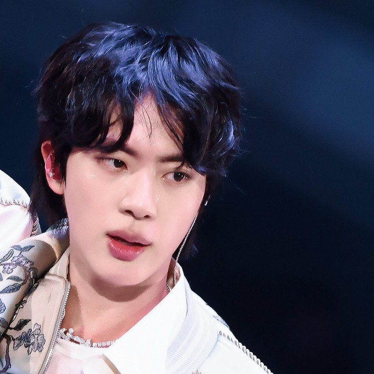 Foto terbaru Jin (BTS)