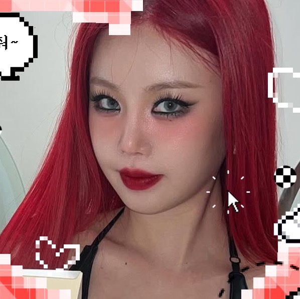 A moment captured by Soojin's fan