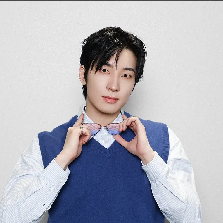 Behind-the-scenes cut of Wonwoo (SEVENTEEN)