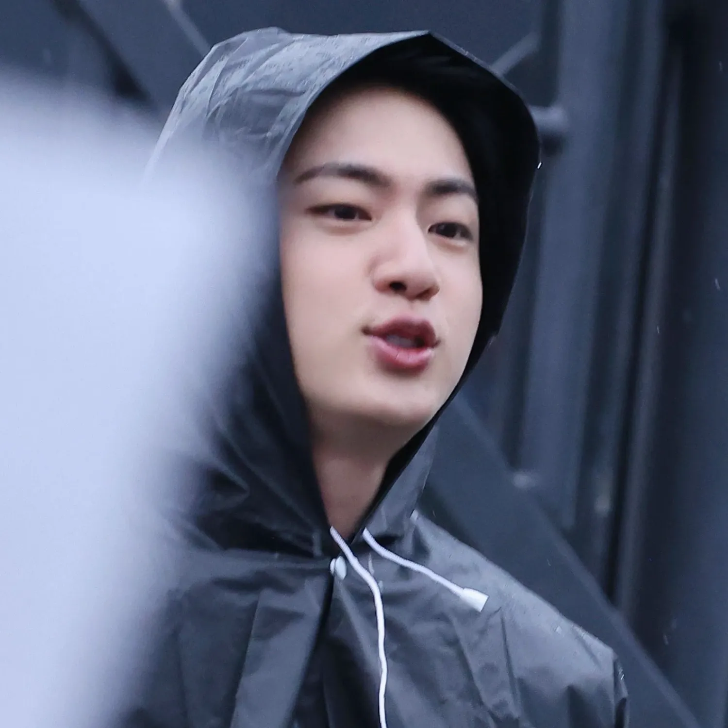 진 (방탄소년단) 최근 활동샷