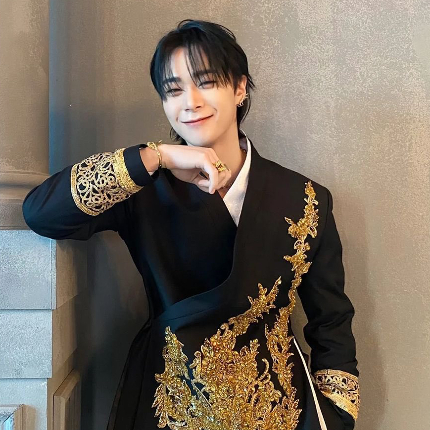 Latest photo of Moonbin (ASTRO)