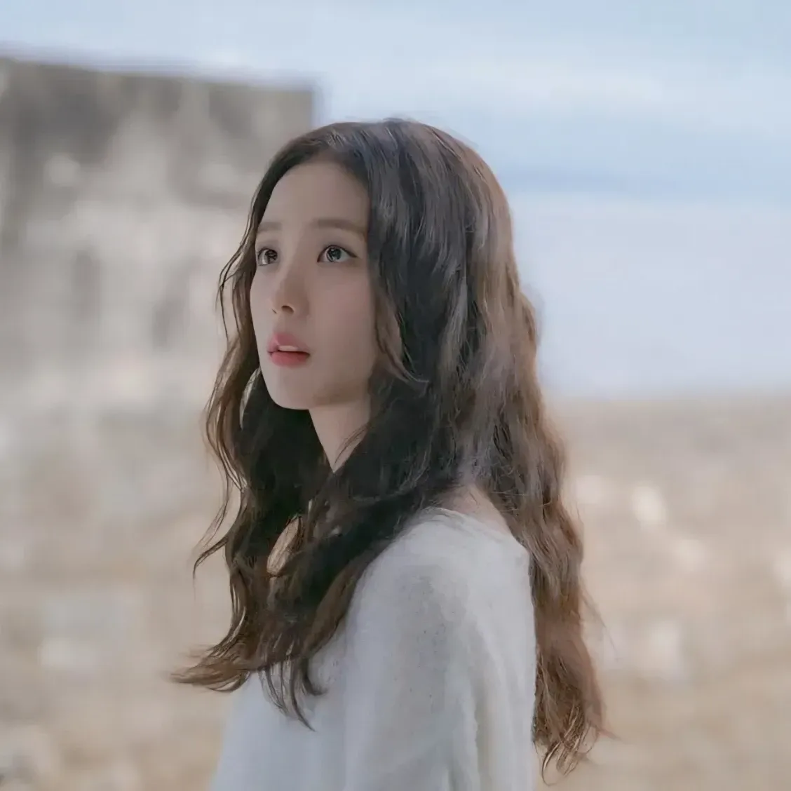 Recent activity shot of Jisoo (BLACKPINK)