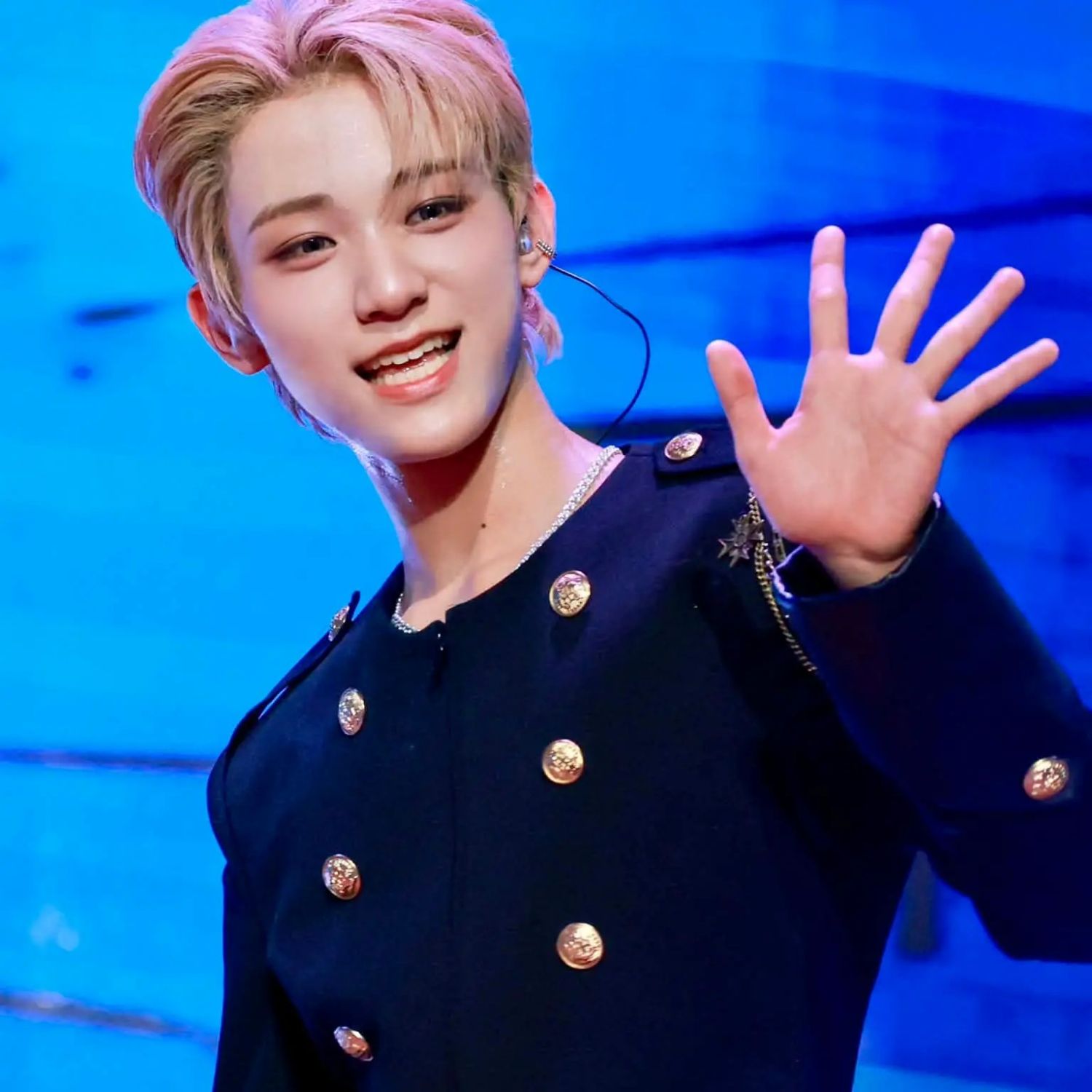 Behind-the-scenes cut of AHOF