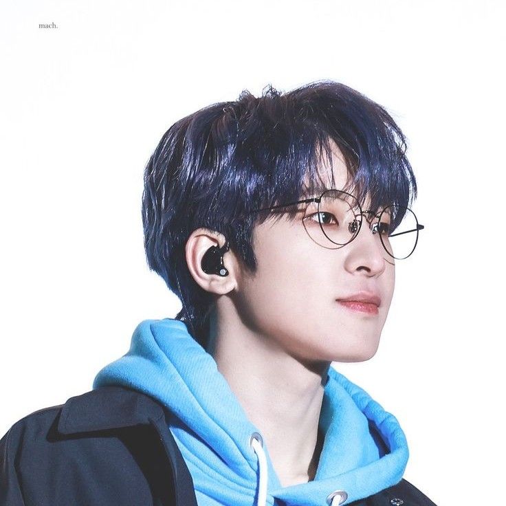 원우 (세븐틴) 최근 활동샷