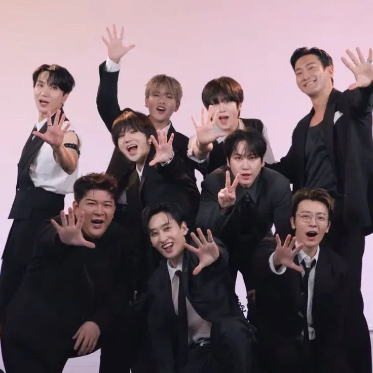 Latest photo of Super Junior