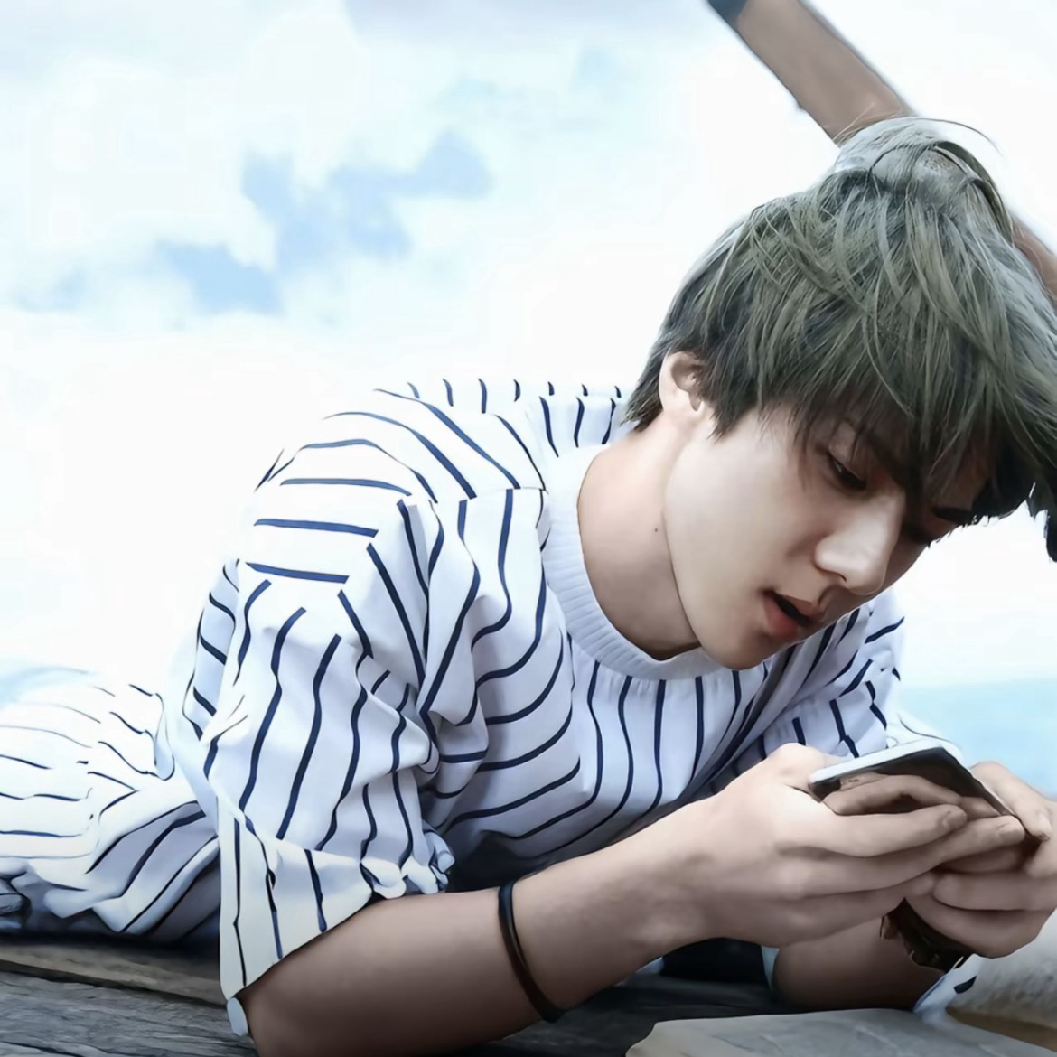 세훈 (EXO)의 비하인드 컷