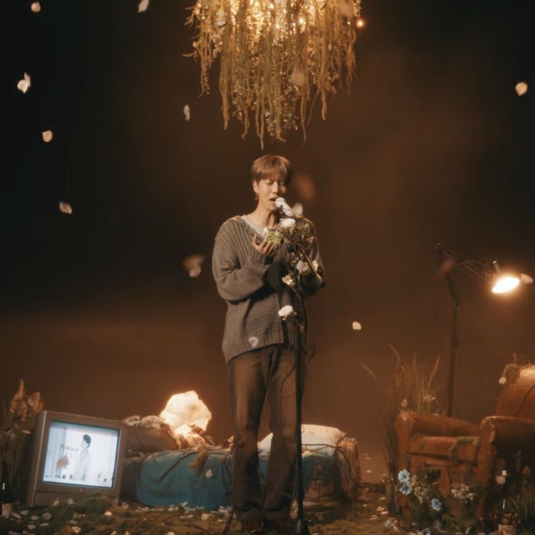 Behind-the-scenes cut of GoldenChild