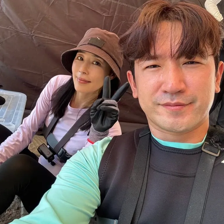 A moment captured by Lee Minwoo (SHINHWA)'s fan