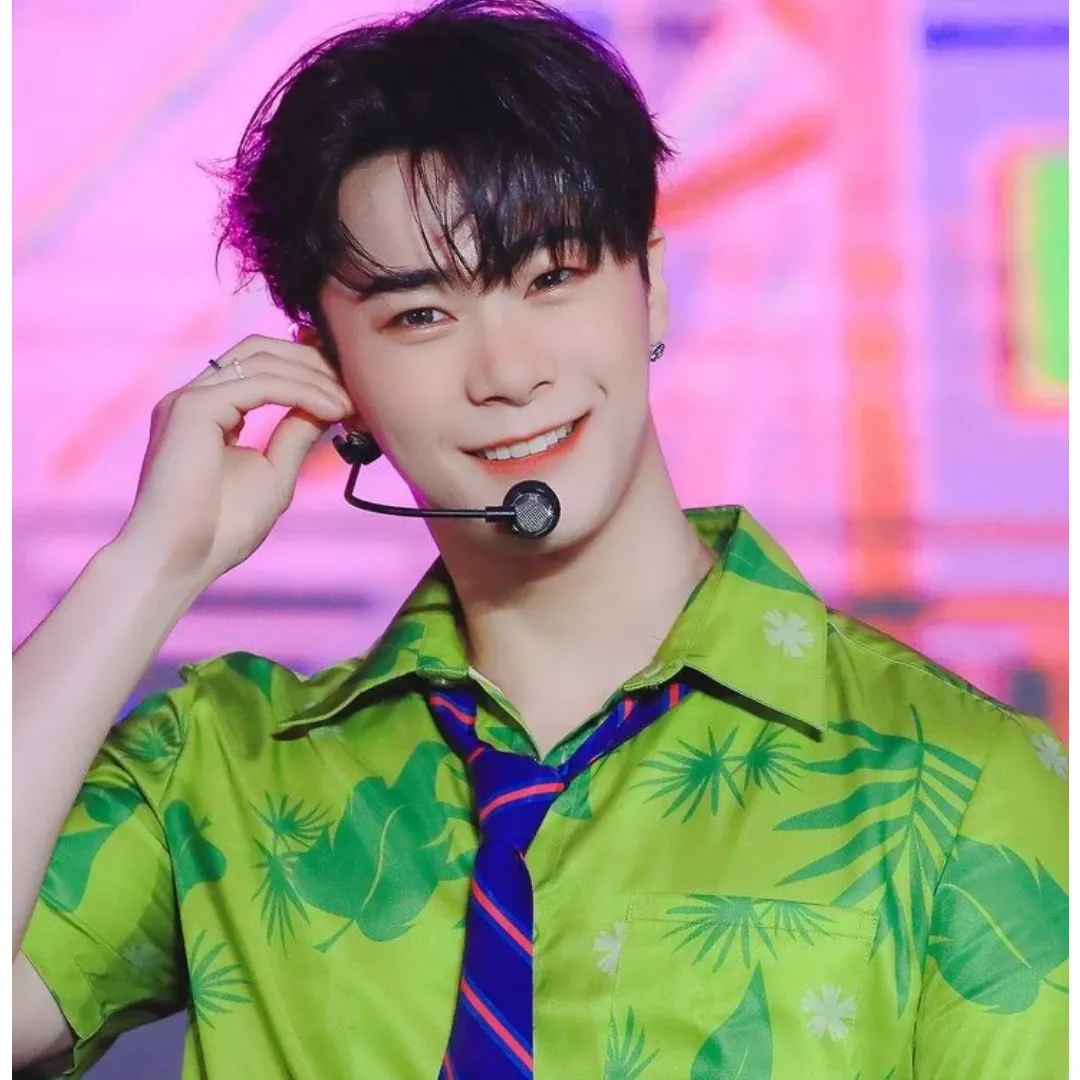 Recent activity shot of Moonbin (ASTRO)