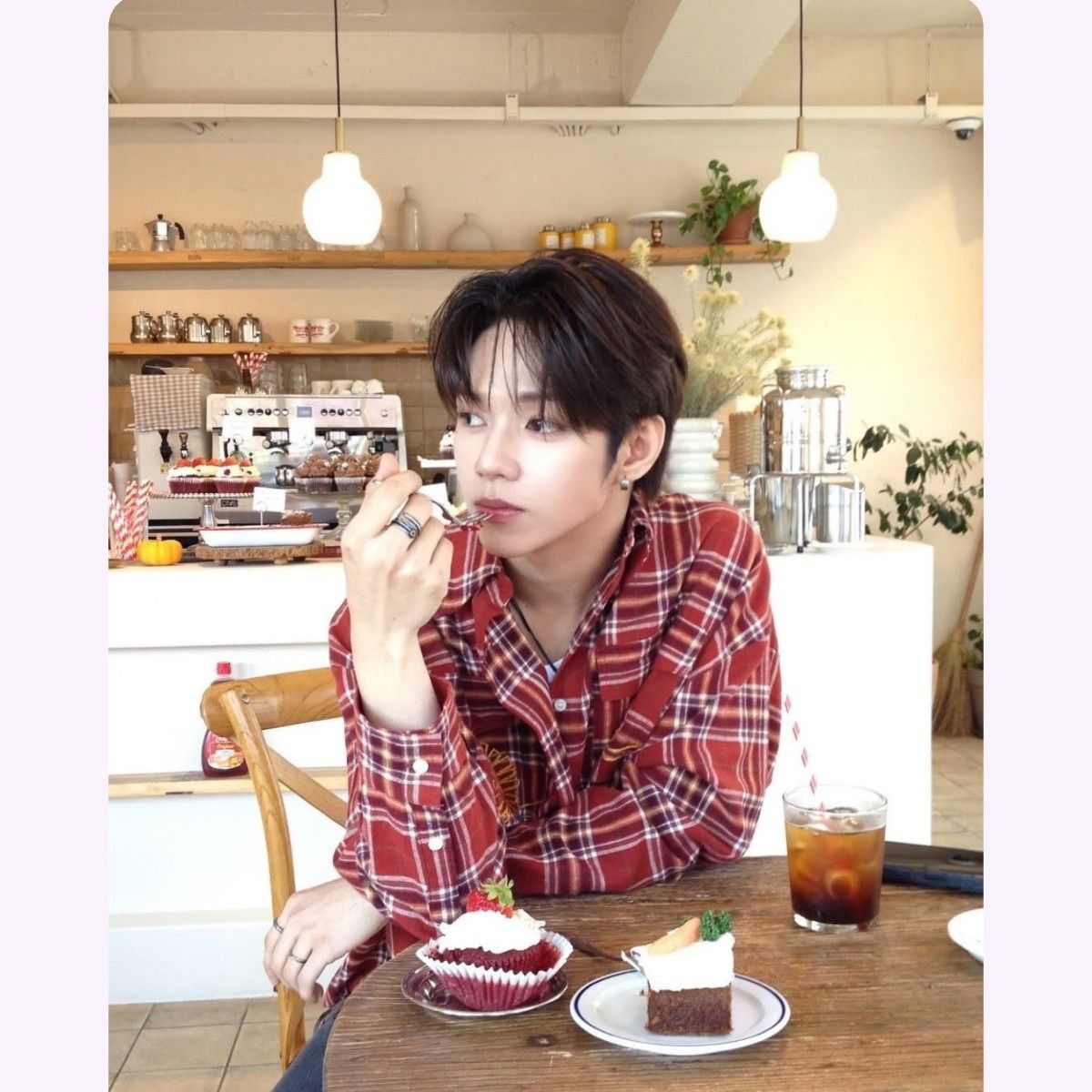 Latest photo of JL (AHOF)