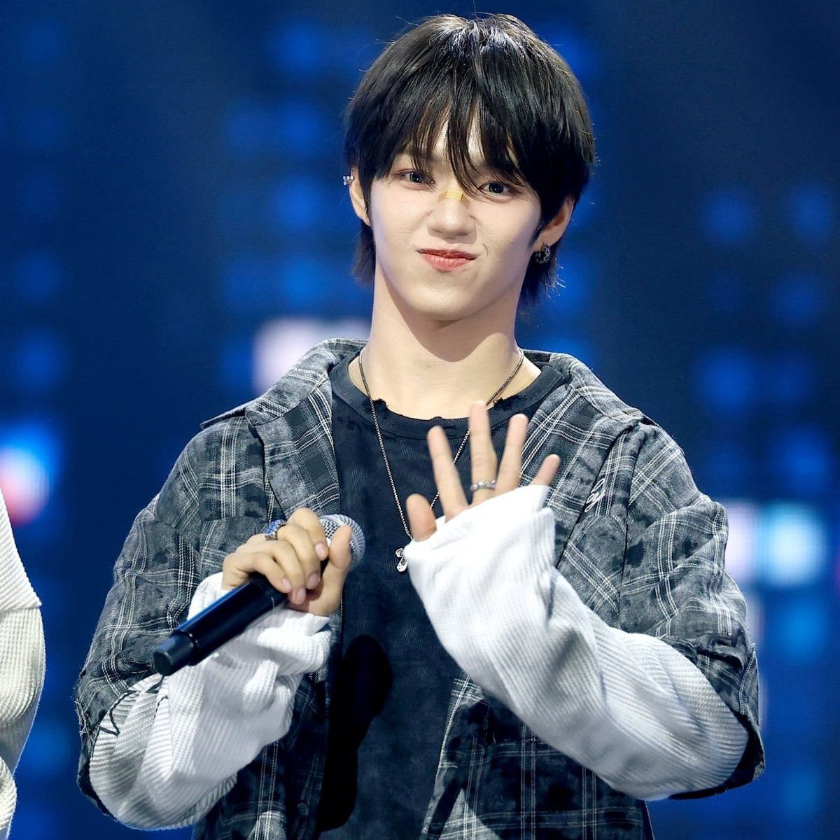 Recent activity shot of JL (AHOF)